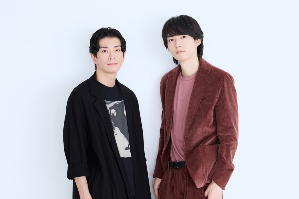 フォトエッセイ「では、後ほど」より、玉置玲央（左）と和田雅成（右）