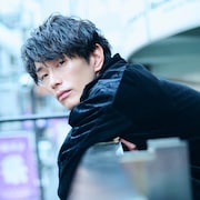 「光る君へ」藤原道兼役の玉置玲央、初フォトエッセイで向井秀徳・松居大悟・和田雅成と対談