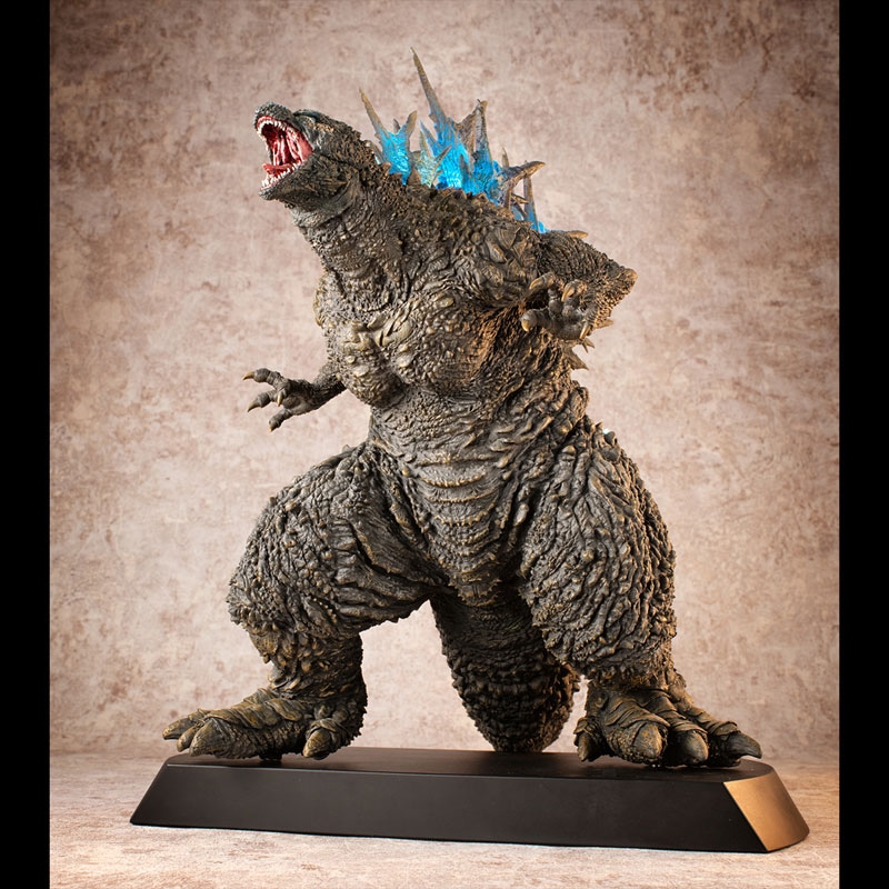 「UA Monsters ゴジラ（2023）銀座強襲時イメージカラーVer. 完成品フィギュア［LED発光＆サウンドギミック付き］」