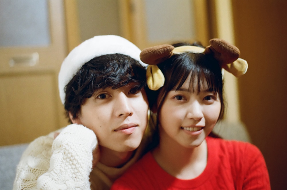 「君の忘れ方」より、坂東龍汰演じる昴（左）と西野七瀬演じる美紀（右）
