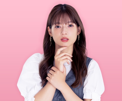 片桐美玲役の石井杏奈