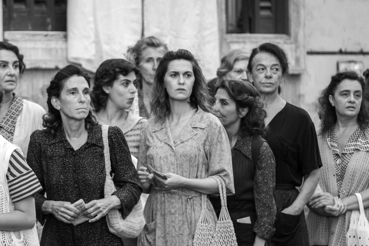 イタリアで600万人を動員、パオラ・コルテッレージの監督デビュー作「ドマーニ！」公開