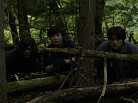 「逃走」場面写真