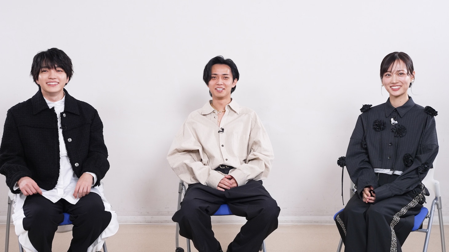 左から西畑大吾、永瀬廉、山下美月