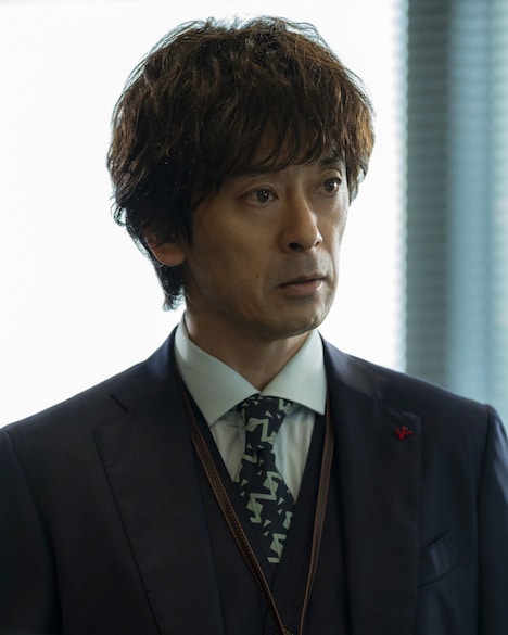 ドラマ「TRUE COLORS」より、巻上伸哉役の滝藤賢一