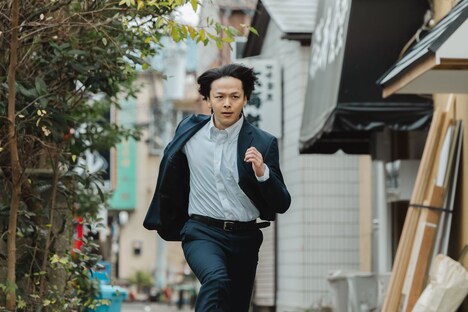 「ノンレムの窓」第1話「前の車を追ってください」新場面写真