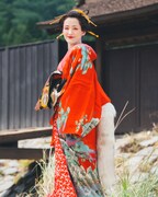 大河ドラマ「べらぼう～蔦重栄華乃夢噺～」で九郎助稲荷を演じる綾瀬はるか