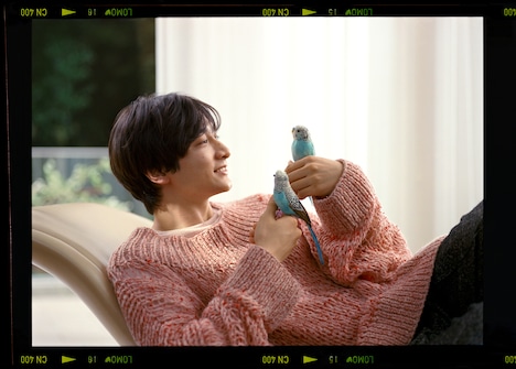 「小関裕太 2025-2026年カレンダー」1月カット