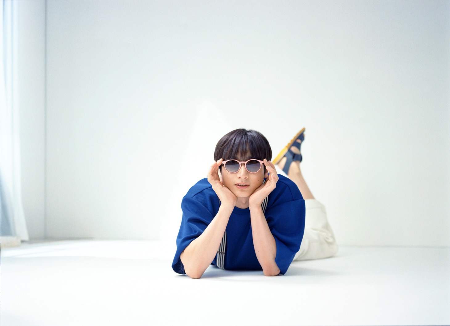 「小関裕太 2025-2026年カレンダー」先行カット