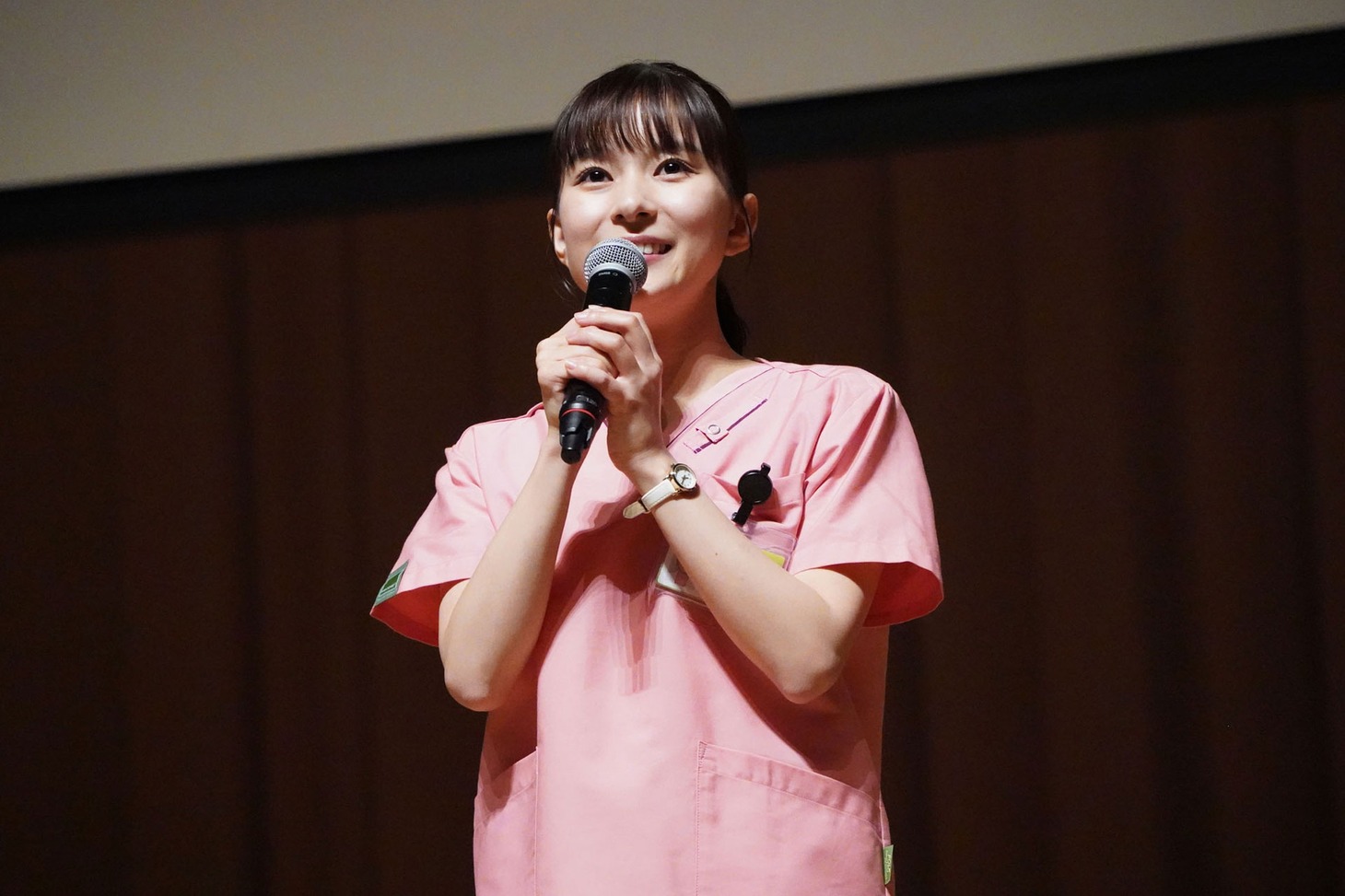 芳根京子