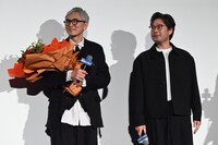 左から松重豊、ユ・ジェミョン