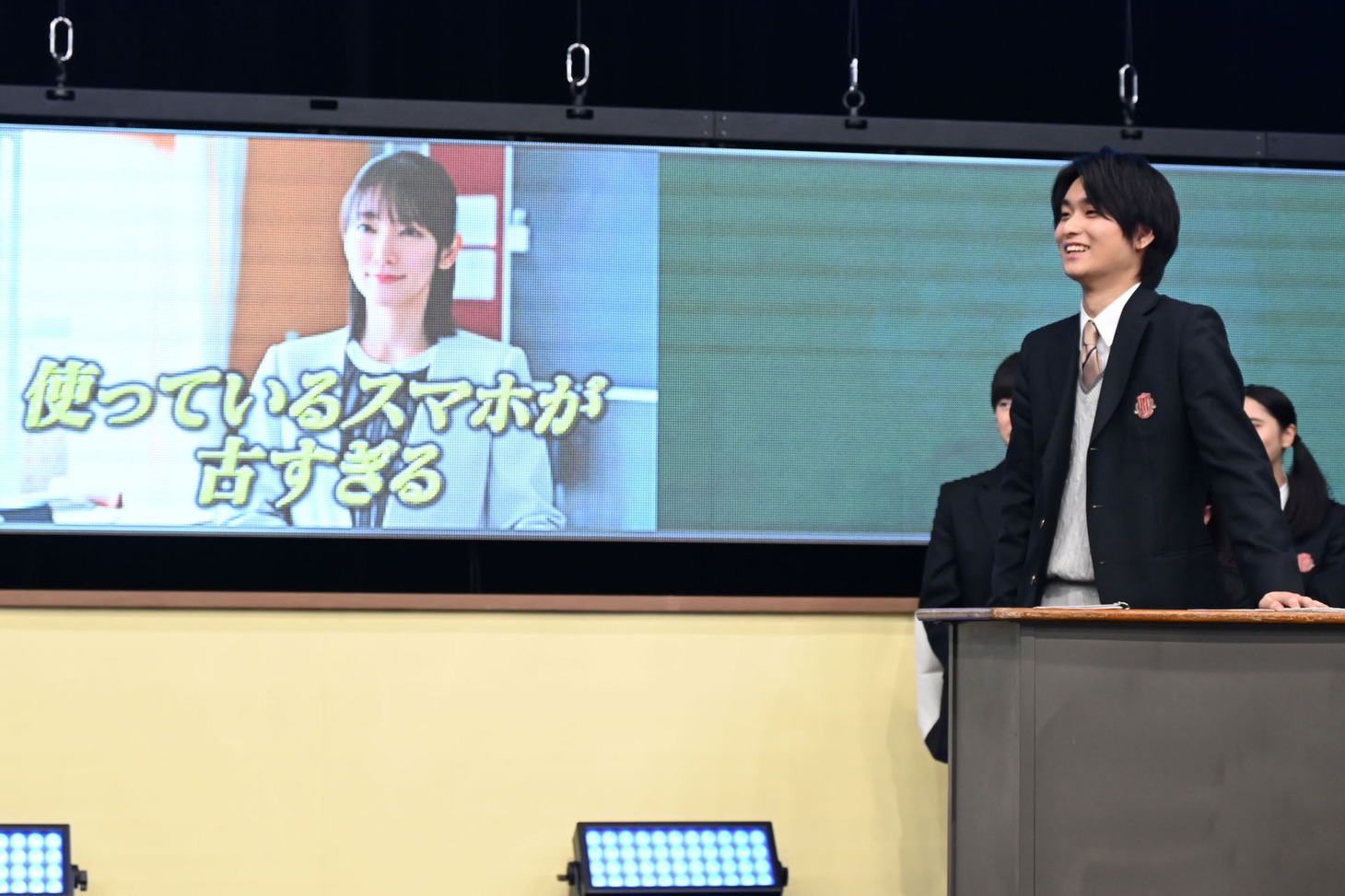 奥平大兼によるプレゼン披露