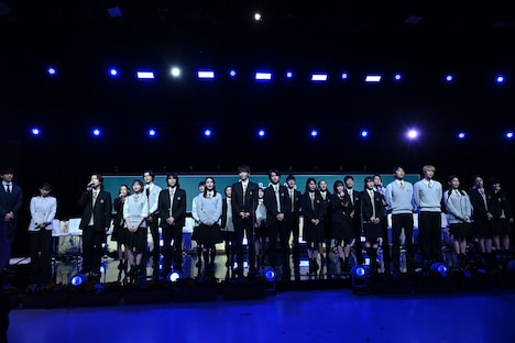 校歌斉唱の様子