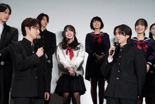 吉野北人（右）との共演を振り返る宮世琉弥（左）