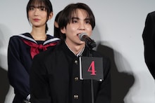 学生時代の秘密を暴露する吉野北人