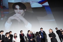 トークを繰り広げる登壇者たち。別室に移された吉野北人は悔しそうな表情を見せた