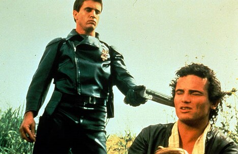 「マッドマックス」場面写真