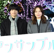 川口春奈&松村北斗「アンサンブル」現場でシソンヌじろう愛でる「フルーツおじさん」