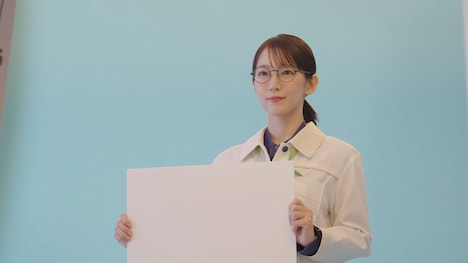 「AI DIC岡里帆」メイキング写真