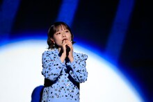 映画「大きな玉ねぎの下で」完成披露舞台挨拶より、asmi