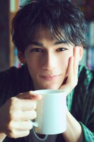 「パース・ナクン ファースト写真集（仮）」先行カット