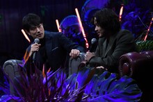 左から松山ケンイチ、磯村勇斗