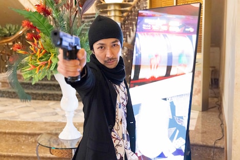 劇場版「トリリオンゲーム」より、TAKAHIRO演じる強盗のリーダー