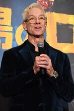 クリス・サンダース