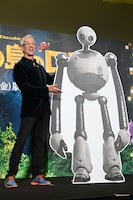 クリス・サンダース