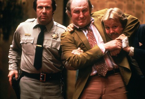 「大狂乱」場面写真 Images courtesy of Warner Bros. Pictures