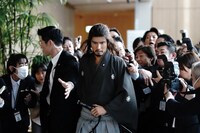 「もしも徳川家康が総理大臣になったら」より、赤楚衛二 ©2024「もしも徳川家康が総理大臣になったら」製作委員会