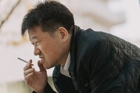 「あんのこと」より、佐藤二朗 ©2023『あんのこと』製作委員会