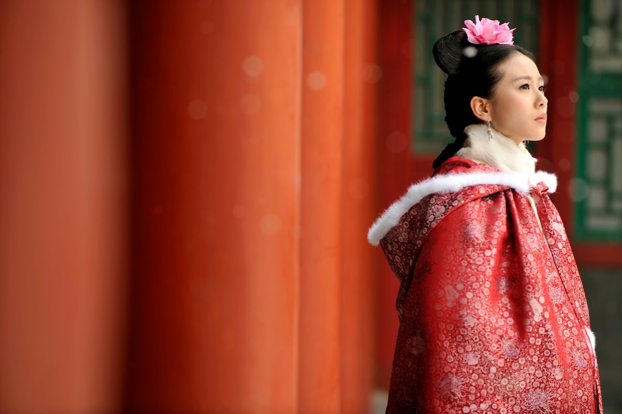 中国ドラマ「宮廷女官 若曦（ジャクギ）」より、 リウ・シーシー（劉詩詩）演じる馬爾泰・若曦。提供：アジア・リパブリック5周年 ©2011 上海唐人電影制作有限公司 All Rights Reserved.