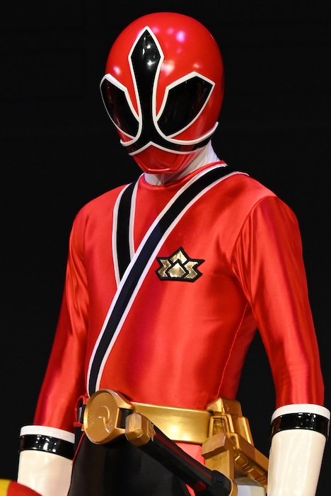 シンケンレッド