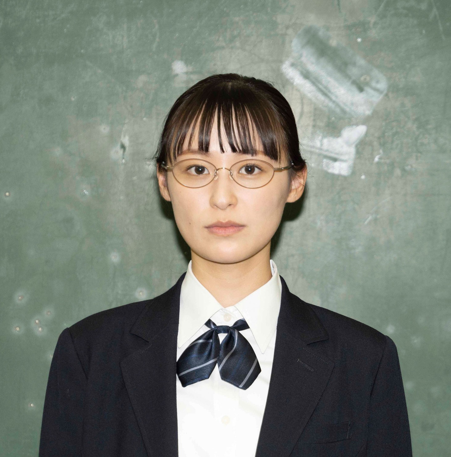 「6人ぼっち」より、鈴木美羽演じる新川琴