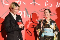 左から木戸大聖、広瀬すず