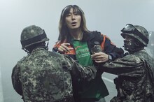 韓国映画「プロジェクト・サイレンス」より、チュ・ジフン演じるチョバク