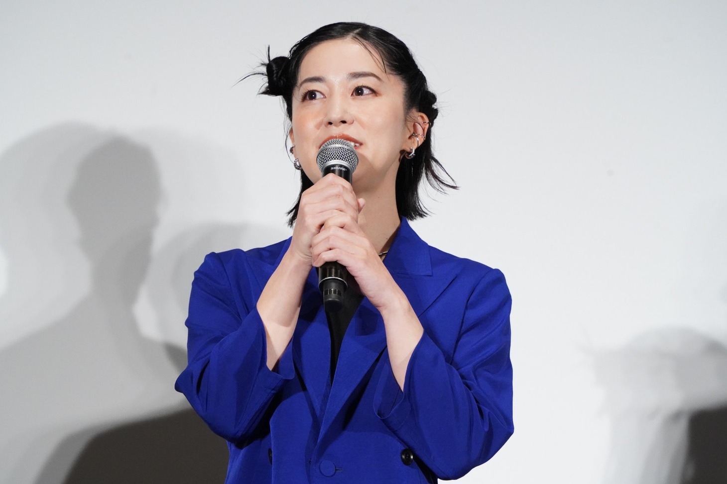 上地由真
