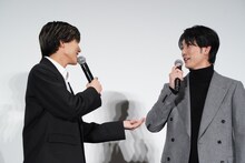 安井謙太郎（左）と平岡祐太（右）