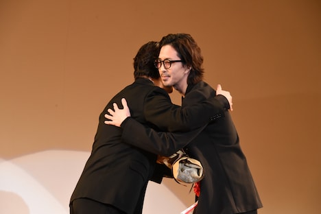 左から千葉雄大、若葉竜也