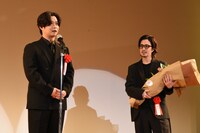 左から千葉雄大、若葉竜也