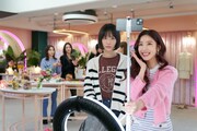 Netflixシリーズ「セレブリティ」独占配信中