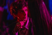 「ANORA アノーラ」場面写真