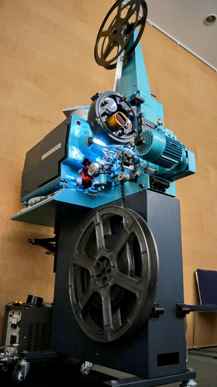 「FILM座」ロビー展示の様子
