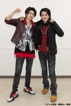 左から井内悠陽、冬野心央