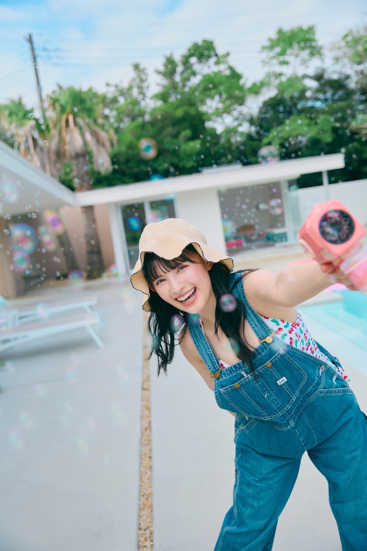 菅田愛貴 1st写真集「すのあき」通常版裏表紙