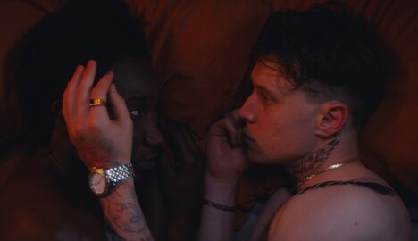 「FEMME フェム」場面写真