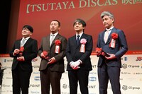 左から井上竜太、三宅唱、崔相基、佐藤英之