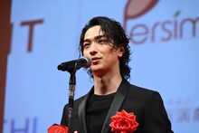 毎日映画コンクールにて、主演俳優賞を受賞した横浜流星
