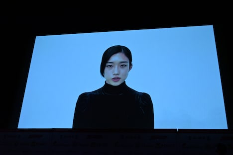 主演俳優賞を受賞した河合優実